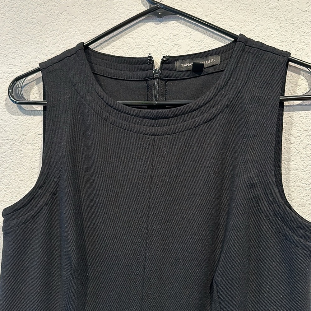 Black Banana Republic mini dress - Picture 2 of 3